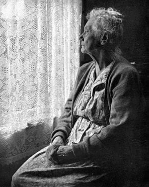 lonely-old-woman